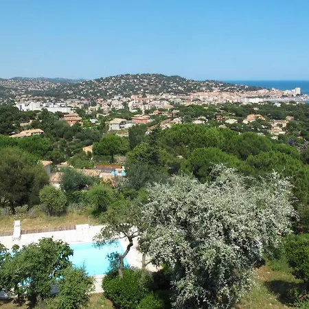 Sainte-maxime Sleeps 11 Pool Air Con Wifi