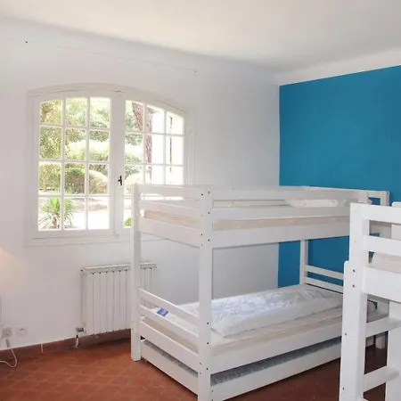 Sainte-maxime Sleeps 11 Pool Air Con Wifi Sainte-Maxime
